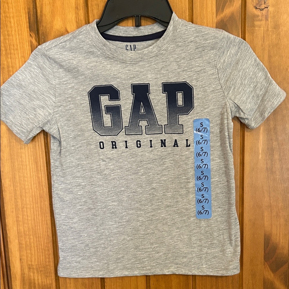 New with tags! GAP Kids Heather Gray Short Sleeve Tee